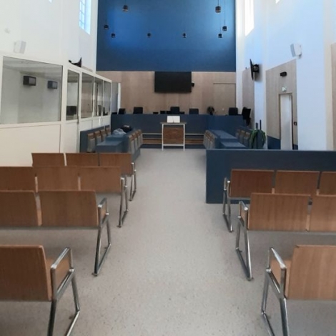 3 ans de prison ferme pour l'auteur du vol  main arme dans un magasin de CBD  Montluon 