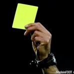 Un carton jaune qui passe mal, et l'arbitre se fait insulté et menacé