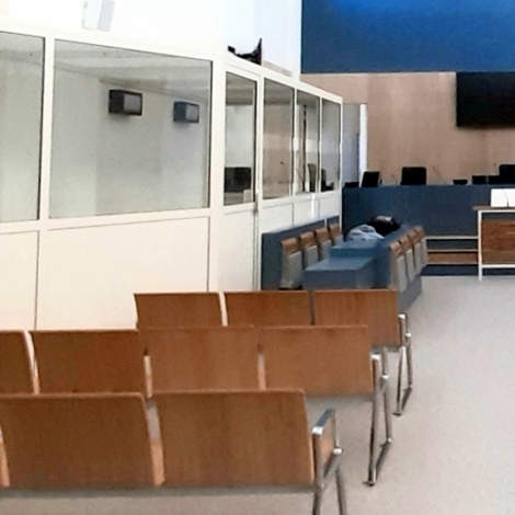 3 hommes poursuivis pour cambriolage et tentative ont t renvoys des fins de la poursuite ce lundi 24 mars au tribunal