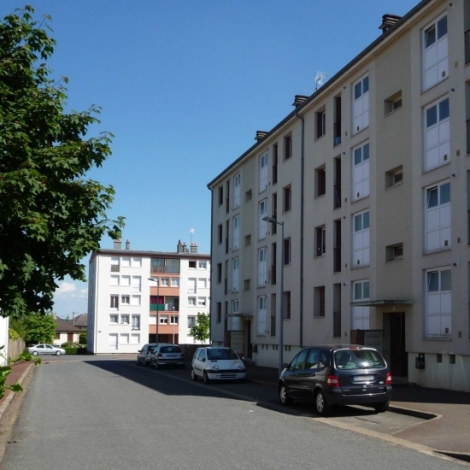 Conflit de voisinage arm et coup de feu d'un gendarme  Commentry : de la prison ferme et avec sursis et des travaux d'intrt gnral pour les voisins