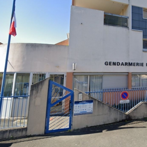 De la prison avec sursis pour un homme qui s'tait introduit avec un couteau  la gendarmerie de Commentry