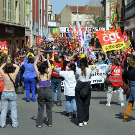 Environ cinq mille personnes  la manifestation hier  Montluon contre la rforme des retraites