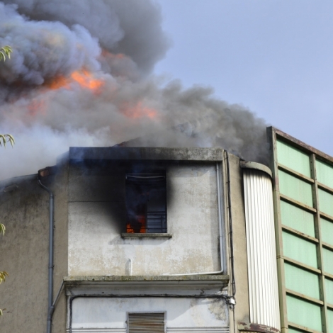 L'ancien cinma Les Bourbons de l'avenue de la Rpublique  Montluon a t dtruit par les flammes ce dimanche 6 octobre 2024