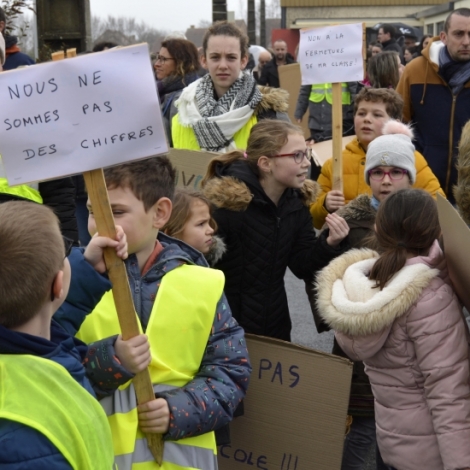La mobilisation se poursuit dans l'Allier contre la carte scolaire