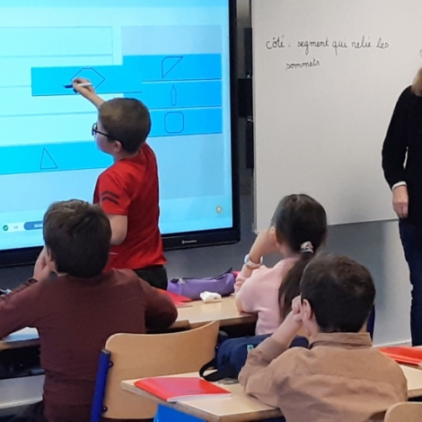 La ville de Domrat a quip toutes ses coles d'ENI, crans numriques interactifs