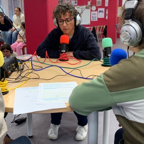 Les journalistes en herbe d'Emile Mle de Commentry ont interview l'une des 3 bourbonnaises qui ont particip  l'Europ'Raid en aot