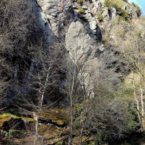 Montluon Communaut a lanc de nouvelles phases de travaux sur le rocher d'escalade et les gorges du Cher