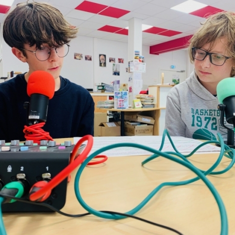 Nos journalistes en herbe d'Emile Mle  Commentry nous parlent de la journe des droits de l'enfant