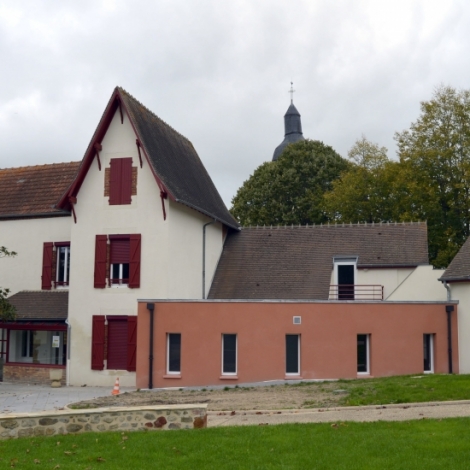 Nouvelle mairie et le projet de passerelle sur le Cher qui se dessine : a bouge  St-Victor!