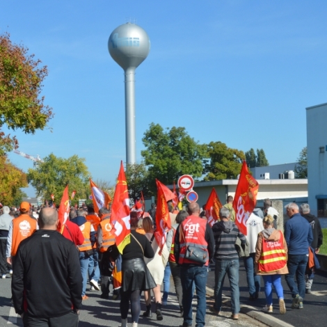 Retour sur la manifestation de ce jeudi 2 octobre, et soutien aux salaris d'Amis dont le sort sera fix le 23 octobre en appel