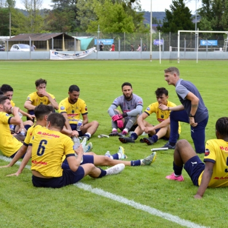 Une dfaite mais un contenu intressant pour Montluon Football face  Bourges en amical