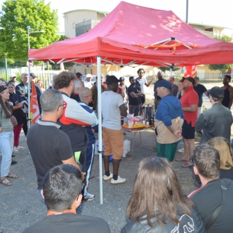 Une grve clair chez Puigrenier Montluon hier pour les salaris qui ont obtenu gain de cause dans la journe